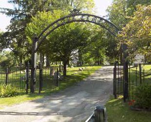 Oak Grove Cemetery entrance