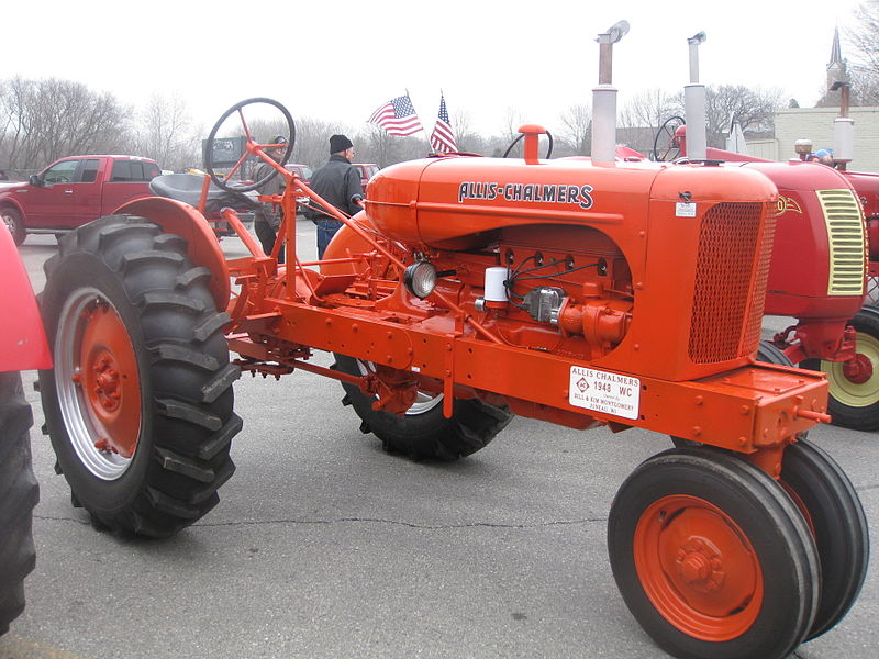 tractor_show_graphic